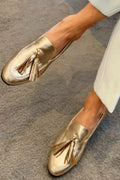 Mocasines Dorados Metalizados con Borlas y Costuras Decorativas | Aina