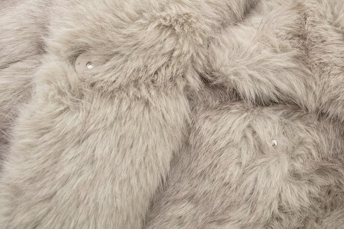 Abrigo de Pelo Sintético para Mujer con Solapa – Cálido y Acolchado de Invierno