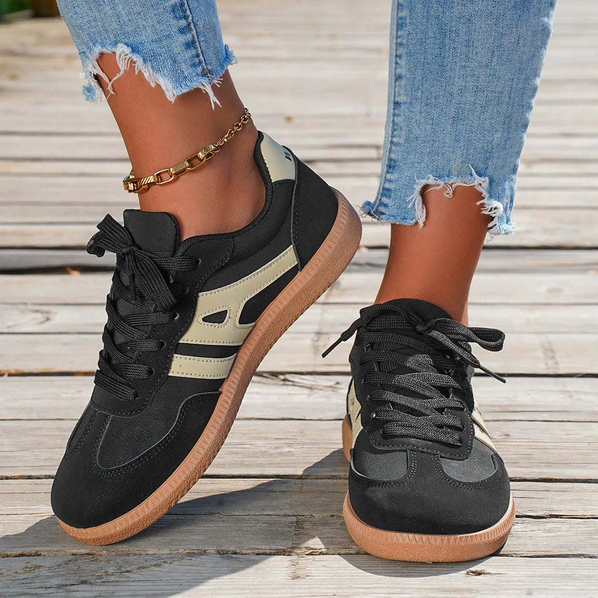 Zapatillas deportivas ortopédicas de cuero para mujer – cordones y diseño bajo