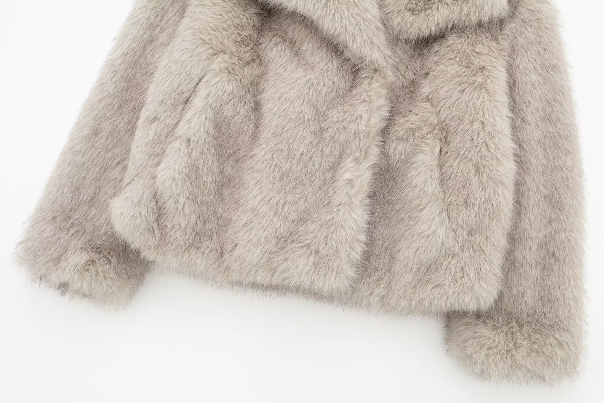 Abrigo de Pelo Sintético para Mujer con Solapa – Cálido y Acolchado de Invierno