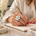 Anillos de cerámica hecho a mano , blanco y negro – Base de acero ajustable , modelo Anémona