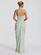 Refinado vestido largo de invitada de boda y de fiesta con cuello halter y abertura lateral | Largo