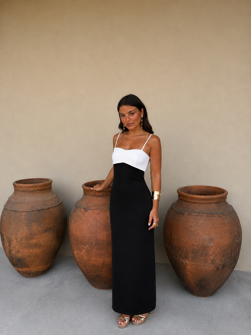 Vestido blanco y negro elegante | Vanessa