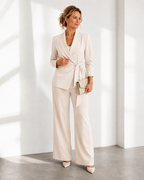 Conjunto Elegante Mujer Blazer con Cinturón y Pantalón Ancho | Milona