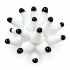 Anillos de cerámica hecho a mano , blanco y negro – Base de acero ajustable , modelo Anémona