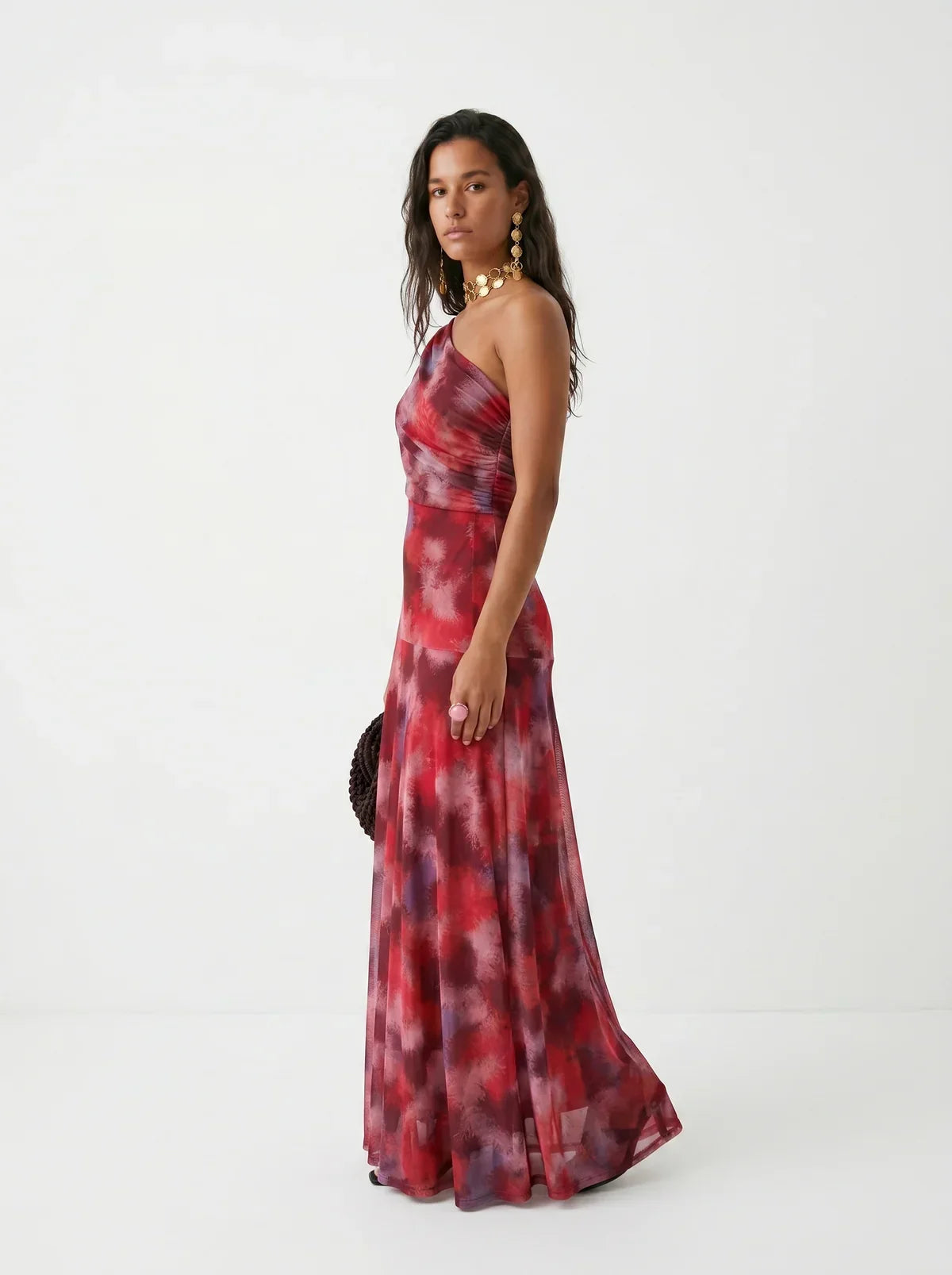 Elegante vestido largo de invitada de boda y de ceremonia con escote drapeado al hombro | Largo