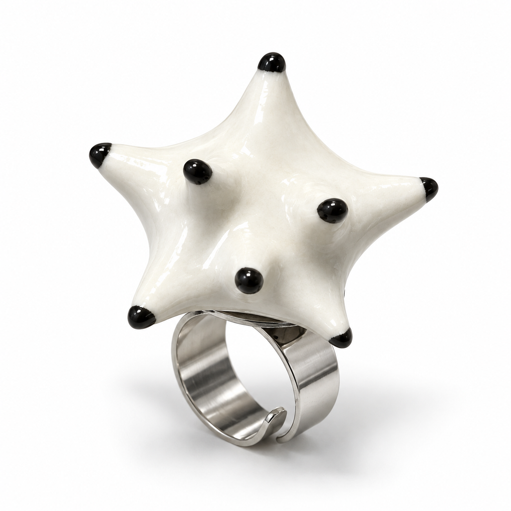 Anillos de cerámica hecho a mano , blanco y negro – Base de acero ajustable, modelo Estrella de mar