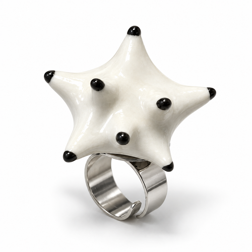 Anillos de cerámica hecho a mano , blanco y negro – Base de acero ajustable, modelo Estrella de mar
