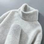 Jersey Cuello Alto Lana Relaxed Fit Mujer | Remy