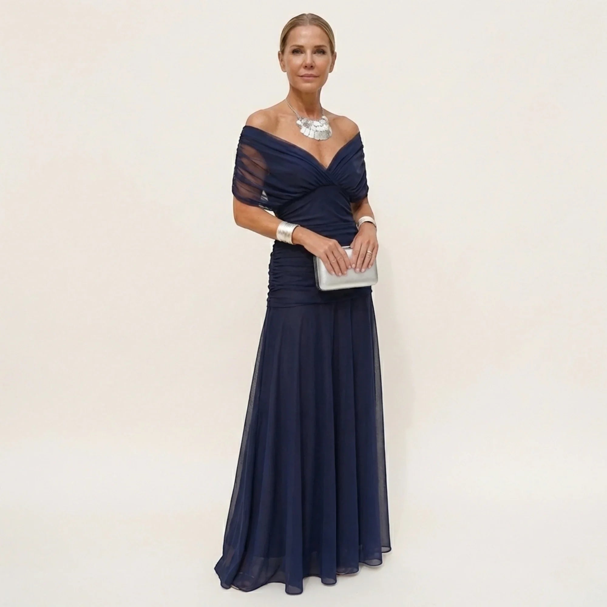Vestido de Invitada de Boda Largo Elegante con Hombros Descubiertos | Leila