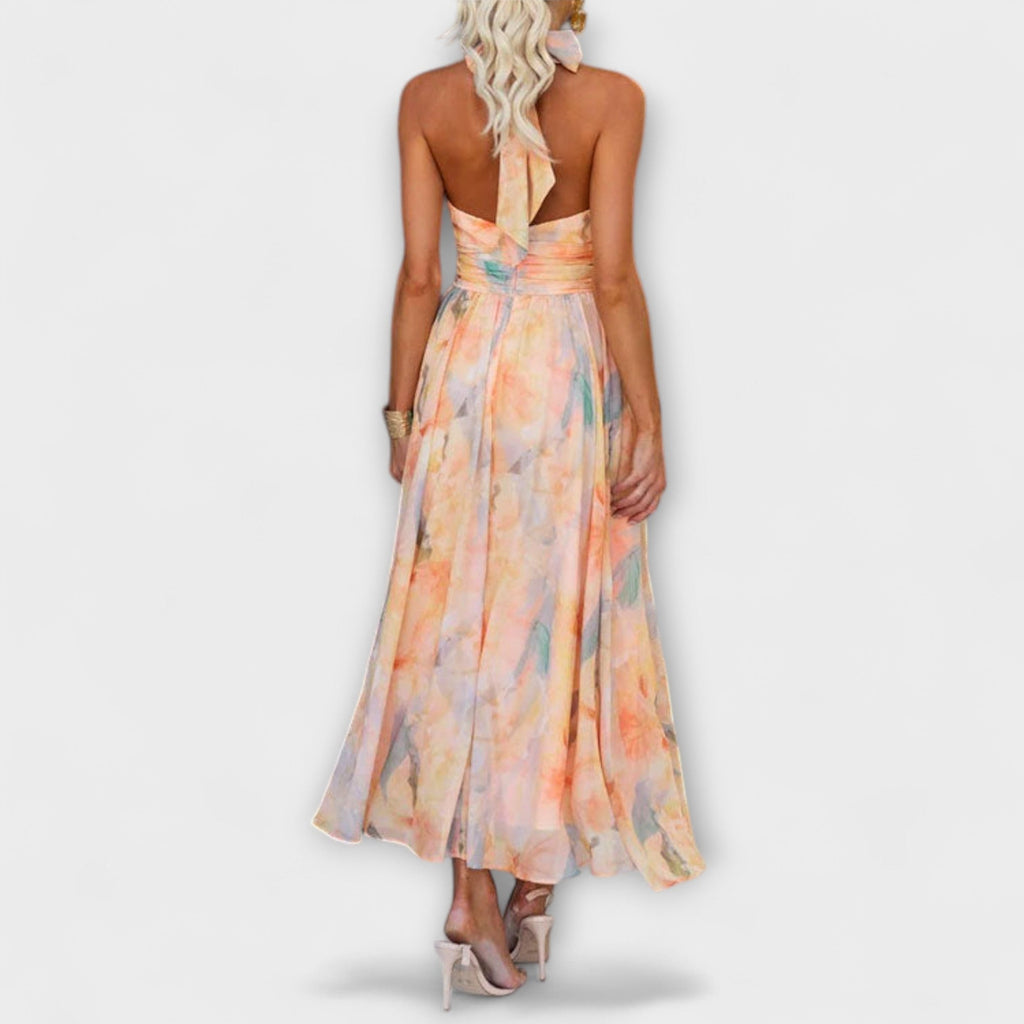Elegante vestido halter de invitada de boda con estampado acuarela | Maxi