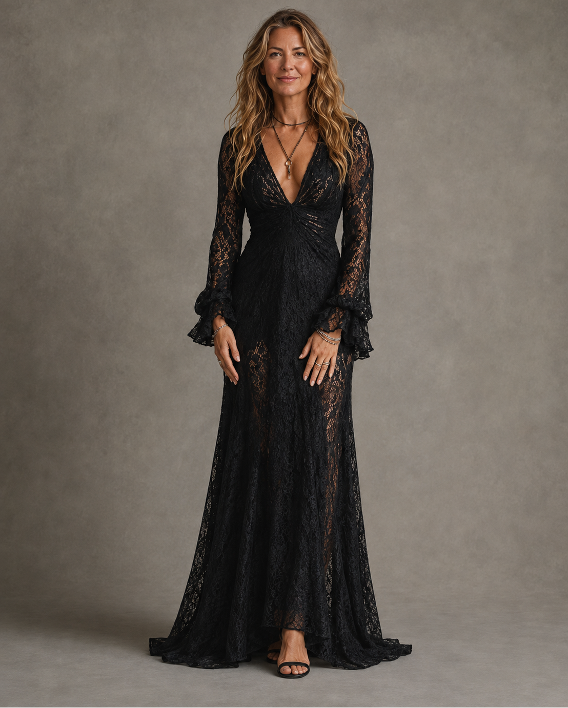 Vestido Largo Encaje Escote V Manga Campana Sirena | Charlotte
