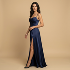 Vestido Largo de Satén con Escote Drapeado y Abertura | Sofía