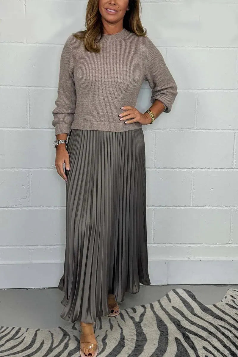 Vestido maxi con jersey y falda plisada | Clau