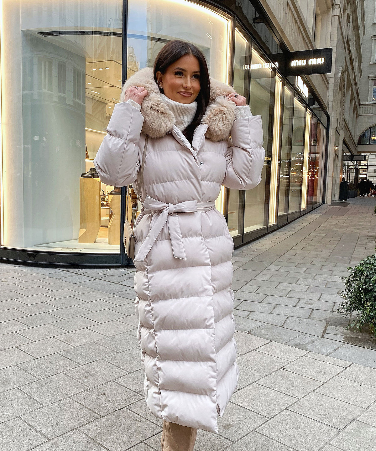 Parka Larga con Capucha Pelo Sintético Mujer | May Beige