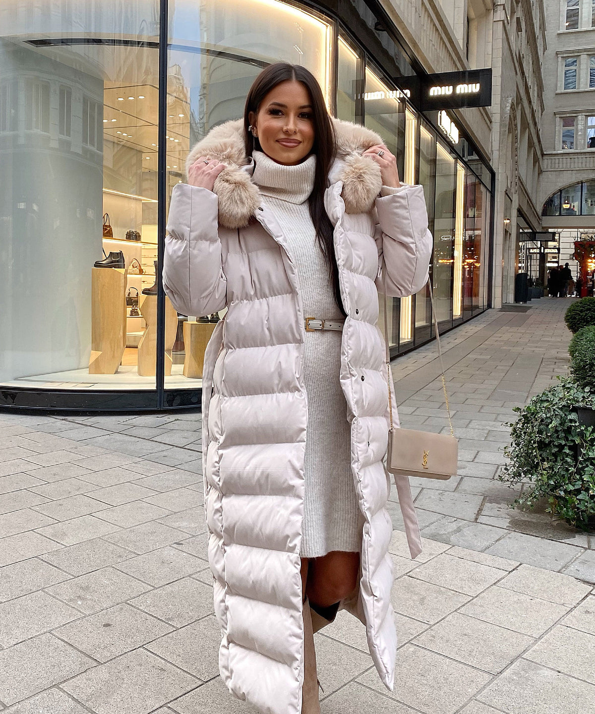 Parka Larga con Capucha Pelo Sintético Mujer | May Beige