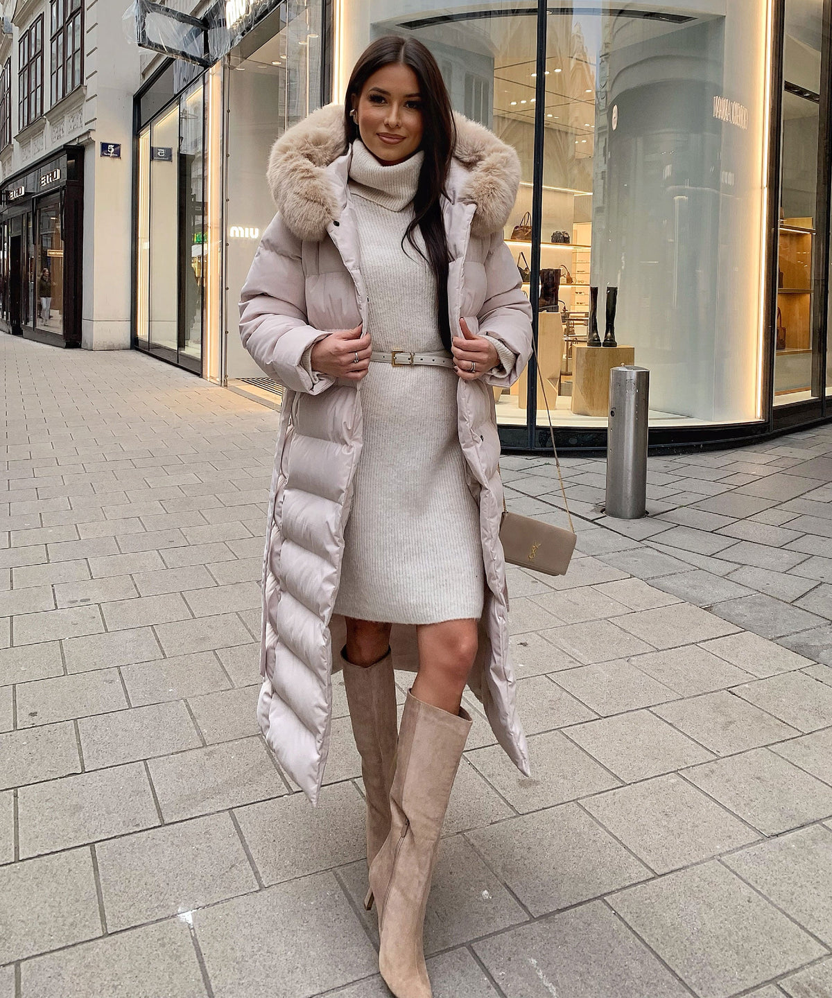 Parka Larga con Capucha Pelo Sintético Mujer | May Beige